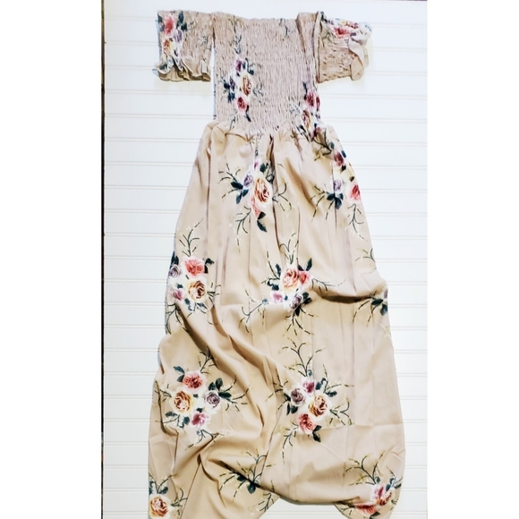 NWT Smocked Floral off shoulder maxi sundress beach dress - Picture 5 of 7